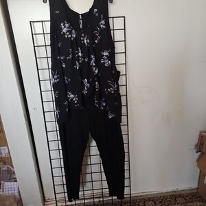 Chic Black Floral Jumpsuit